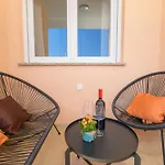 J&j New Modern Elegant With Balcony And Loggia - Free Private Parking Fast Wi-fi And 3 Air Conditioners アパート *