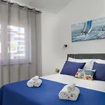 アパート J&j New Modern Elegant With Balcony And Loggia - Free Private Parking Fast Wi-fi And 3 Air Conditioners