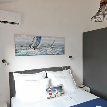 J&j New Modern Elegant With Balcony And Loggia - Free Private Parking - Fast Wi-fi And 3 Air Conditioners شقة